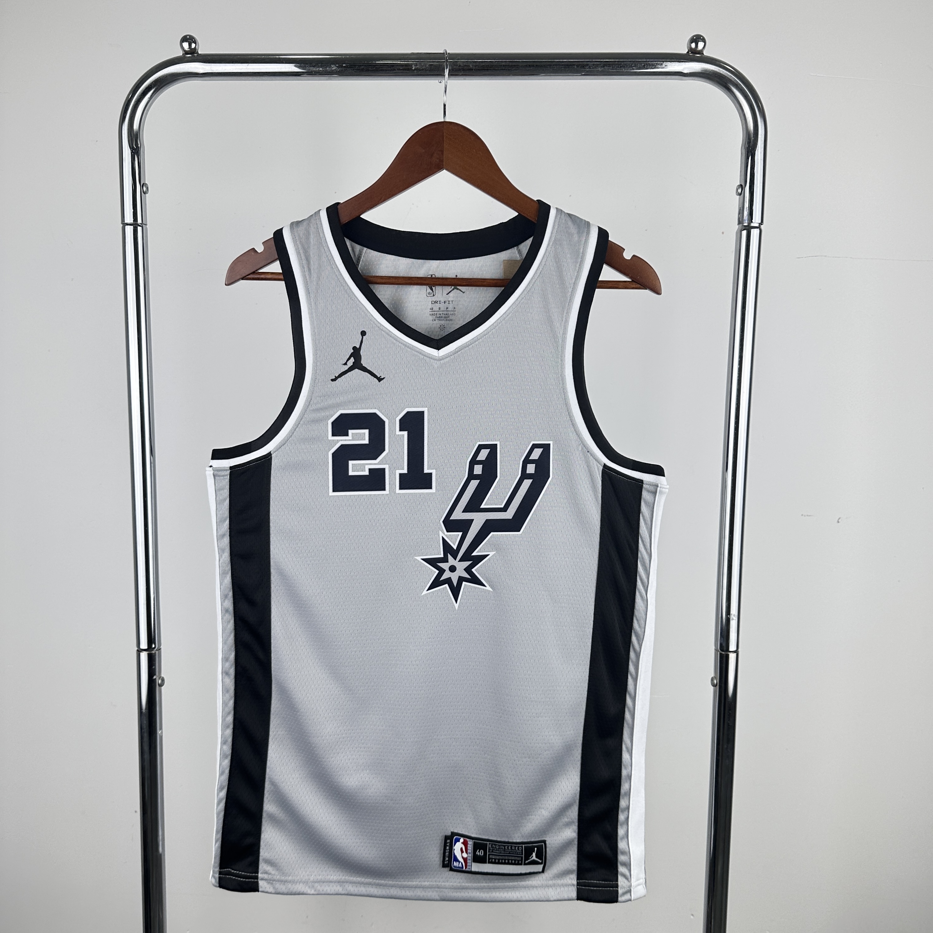 Men San Antonio Spurs #21 Duncan Grey NBA 2024 Jersey->san antonio spurs->NBA Jersey